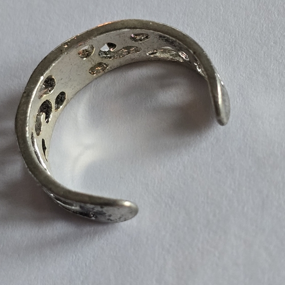 Flower toe ring silver tone adjustable clear  gem - Picture 6 of 7